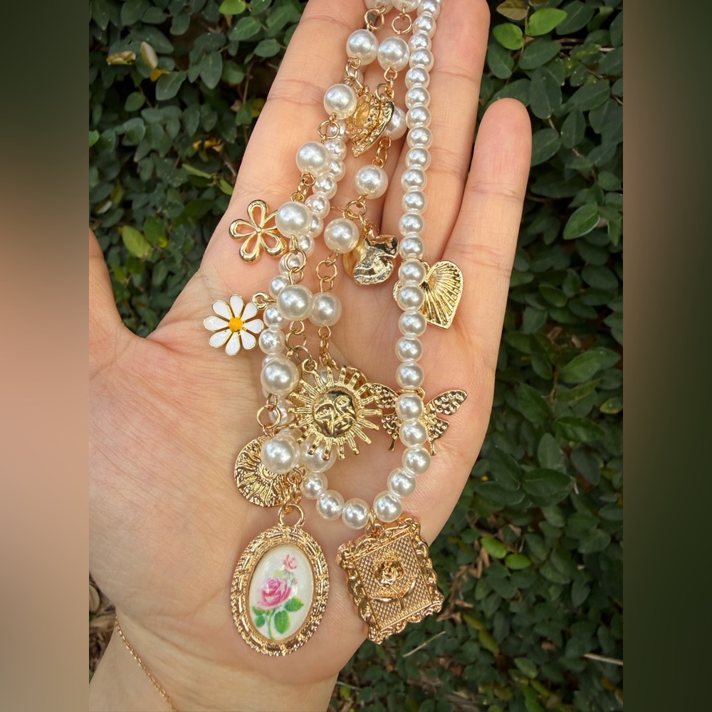 Vintage Pearl Choker: Gold Floral Charms, Rose Cameo Necklace - Picture 3 of 6